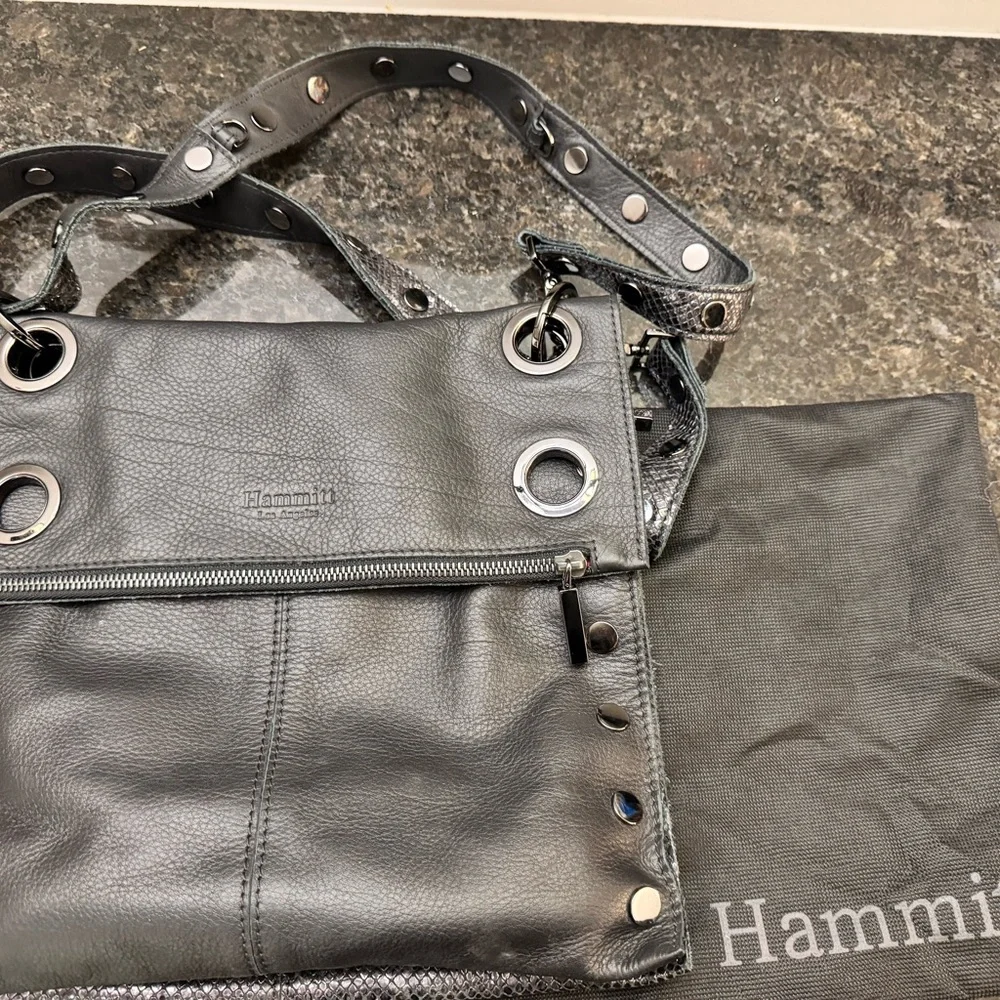Hammitt- Montana Reversible Crossbody- Large 🖤 - Picture 5 of 11